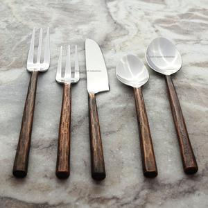 Ensemble de couverts en métal argenté élégant avec poignée ronde antique en cuivre pour la maison hôtels table à manger vaisselle ensembles de couverts - Product Image 1