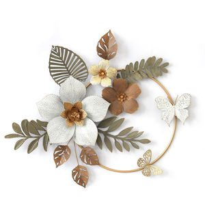 Art mural en métal artisanal avec des fleurs et des papillons, finition enduite de poudre, élégant décor mural en fer pour la décoration de la maison - Product Image 1