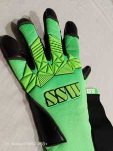 Gants de gardien de but avec logo personnalisé en gros Gants de football antidérapants en latex allemand Gants de sports de plein air professionnels pour adultes et enfants - Product Image 6