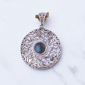 Pendentif en argent sterling 925 fait main avec des pierres précieuses en forme de petit cœur - Product Image 3