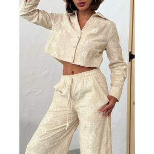 Blusa y Camisa Bordada para Mujer, Diseño Elegante y Personalizable para Mayor Comodidad y Estilo - Product Image 6