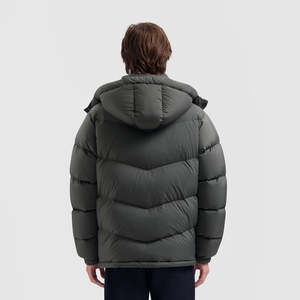 Veste matelassée personnalisée de haute qualité pour hommes Design professionnel à capuche style zippé hiver/automne Service OEM disponible prix de gros - Product Image 3