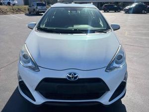 Toyota Prius C Three USADO del 2017 - Product Image 4