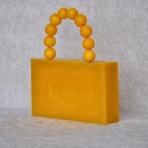 Elegante bolso de resina hecho a mano Premium Indian Wedding Clutch con artesanía única - Product Image 1