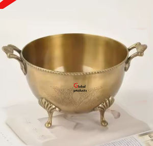 Tazón de servir de acero inoxidable con acabado dorado de última tendencia, con soporte y asa, para hoteles, restaurantes y bares. - Product Image 1