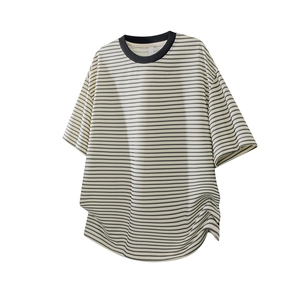 เสื้อยืดแขนสั้นผู้ชายทรงโอเวอร์ไซส์ ผ้าถักเนื้อแน่น คอกลม สปอร์ต โลโก้ด้านหน้า สไตล์ลำลอง ทรงหลวม ครอป สีเขียวเข้ม - Product Image 3