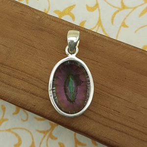 Colgante de topacio místico facetado de Plata de Ley 925 con diamante elegante diseño de joyería de piedras preciosas únicas encanto deslumbrante - Product Image 4