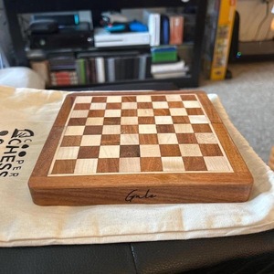 Juego de Ajedrez con Tablero de Madera 100% Hecho a Mano y Juego de Ajedrez de Tamaño Personalizado - Product Image 4