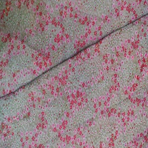 Tela Georgette de seda bordada a mano con estampados - Product Image 3