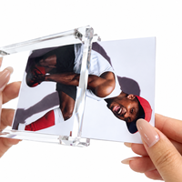 Support d'affichage magnétique personnalisé en acrylique transparent pour cartes à collectionner avec support détachable pour cartes sportives et objets de collection TCG – Vente en gros