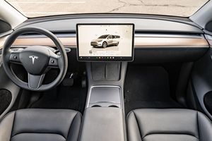 Véhicules d'occasion - Modèle Y Long R AWD 2022 - Prêt pour une livraison rapide - Product Image 3