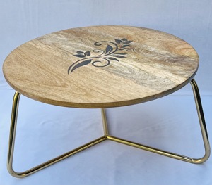 Table basse de conception moderne avec le dessus en bois de manguier et la galvanoplastie de support de fer - Product Image 2
