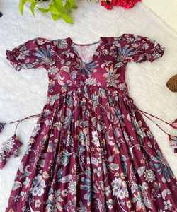 Fusión de moda: Fusión Salwar estilo pakistaní de estilos tradicionales y modernos, creando un sari de moda elegante y elegante - Product Image 3