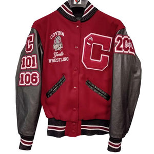 Nueva chaqueta con letras de béisbol Varsity con cuerpo de lana verde y decoración bordada con mangas de cuero negro - Product Image 4