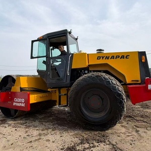 Compacteur vibrant d'occasion Dynapac CA301D, équipement de construction routière, moteur puissant, prêt à être expédié - Product Image 2