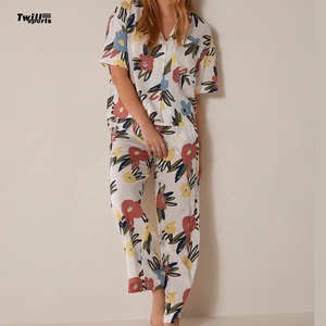 Ensemble de pyjama décontracté pour femmes de haute qualité, t-shirt court respirant, couleur unie, polaire 100% coton, écologique, séchage rapide - Product Image 1