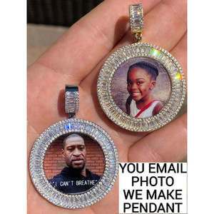 Pendentif personnalisé avec photo en moissanite baguette SHREYA DIAM - Plaqué or, argent 925, style hip-hop, taille moyenne - Product Image 2