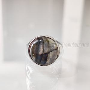 Vente en gros Bague pour homme Labradorite de feu bleu naturel Pierre de naissance Bague arabe Cadeau d'anniversaire Bijoux Bague en argent sterling 925 - Product Image 4