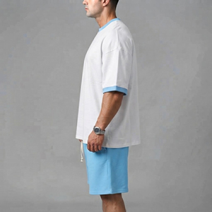 Conjunto de camiseta y pantalones cortos con logotipo personalizado para hombre, corte holgado extragrande, grueso, de algodón 100% premium, chándal informal para hombre - Product Image 2