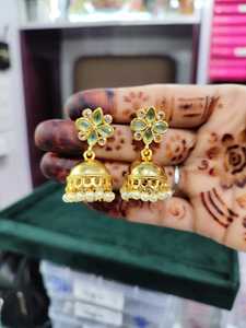 Boucles d'oreilles Jhumka du Cachemire en alliage traditionnel Bijoux indiens Boucle d'oreille indienne - Product Image 2