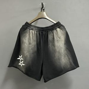 شورتات عصرية بطول الركبة بتصميم أوروبي وأمريكي مع رباط وشعار مطبوع مخصص - Product Image 2