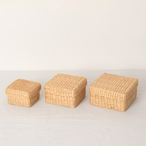 Boîte à couvercle en jacinthe d'eau artisanale, boîtes cadeaux de Noël, contenants de rangement de grande qualité - Product Image 4
