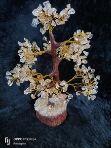 Vente en gros de quartz naturel transparent en forme d'arbre, 300 perles, pierres précieuses faites à la main, décoration Feng Shui pour la maison, décoration intérieure - Product Image 1