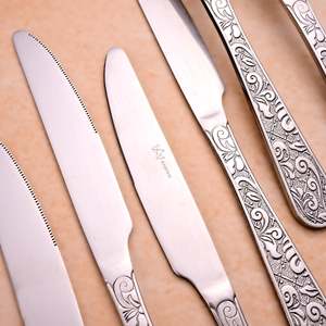 Juego de Cuchillos de Acero Inoxidable Artisan Edge de 6 Piezas para Bodas - Product Image 4