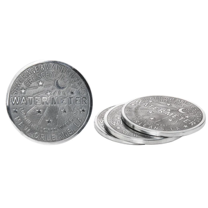 Ensemble de sous-verres de luxe irréguliers de 4 pouces en bois de noyer massif faits à la main Style moderne Logo personnalisé écologique Cadeaux d'entreprise de qualité supérieure - Product Image 2