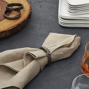 Rond de serviette en métal de style premium pour la décoration de table à manger à la maison porte-serviettes en argent de forme ronde artisanat - Product Image 6
