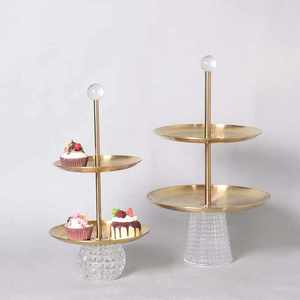 Support à gâteau en acrylique et métal, prix d'usine en gros, support à cupcake décoratif en métal à 2 niveaux, assiette à dessert pour la fête de mariage - Product Image 1