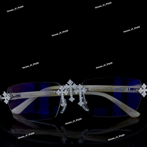 Gafas de Sol Sin Montura con Tinte Azul Plateado, Adornos de Cruz de Diamantes y Patillas Blancas, Gafas de Lujo Unisex Anti-UV para Exteriores - Product Image 2