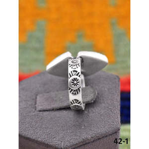 Southwest-Inspired Paloma & Sterling Silver <b>Adjustable</b> Fashion <b>Ring</b> with Turquoise Hand-Shape Bezel Setting Gift - Product Image 3