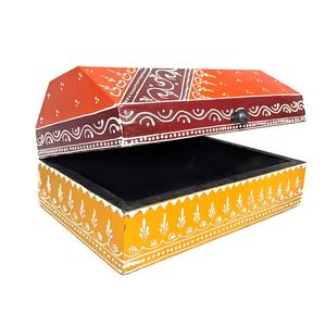 Boîtes à bijoux classiques sculptées en bois peintes à la main avec des dimensions de 9.5x6x5 pouces pour une utilisation décorative de stockage de salon sain - Product Image 2