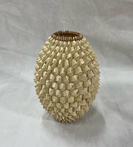 Lámpara Colgante Artesanal de Mimbre de Bambú y Ratán - Product Image 5