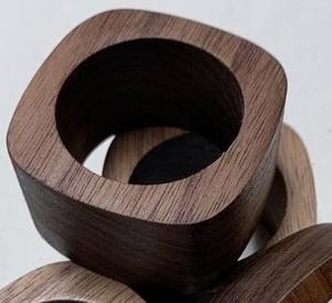 Anneaux de serviette en bois faits à la main de qualité supérieure finition lisse accessoires de salle à manger idéaux pour les fêtes à la maison et les restaurants - Product Image 4