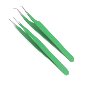 Pince à épiler verte personnalisée en acier inoxydable pour extensions de cils, volume de 90 degrés, meilleure pointe de fibre - Product Image 4