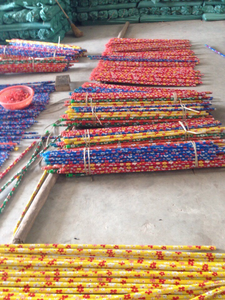 Wooden <b>Broom</b> Low Price Good Quality Discount Hot Sale 120cm*2.2cm Wooden <b>Broom</b> Stick Wooden <b>Handle</b> Broomstick Akina - Product Image 4