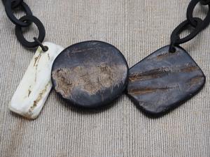 Collier de luxe en corne de buffle fait à la main, bijoux naturels et durables pour femmes, haute qualité - Product Image 3