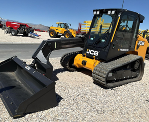 รถตักล้อยาง JCB 3TS-8T รถตักล้อยางแบบ Teleskid ของ JCB เครื่องยนต์ดีเซล สีเหลือง รัศมีการเลี้ยวสั้น - Product Image 1