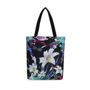 Vente en gros de sacs fourre-tout en toile de coton imprimés personnalisés, faciles à transporter et réutilisables pour le shopping et les promotions - Product Image 1