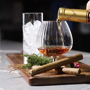 Verres à vin en <span class=keywords><strong>cristal</strong></span> vintage soufflés à la main 18 oz pour vin rouge whisky scotch - Product Image 5