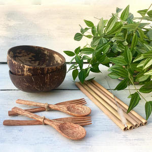 Ensemble de voyage d'ustensiles de noix de coco faits à la main les mieux notés dans un sac pochette à couverts en bois de coco avec paille de bambou - Product Image 6