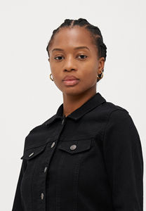 Nouvelle veste en jean OEM pour femme en denim lavé noir avec fermeture à bouton conçue pour les femmes pour un confort en toutes saisons - Product Image 3