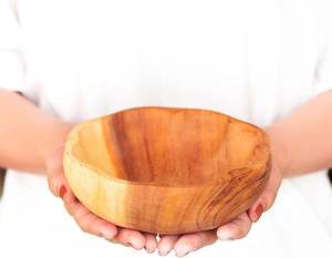 Plat à collation en bois naturel artisanal biologique, vaisselle rustique pour la cuisine, la salle à manger, la maison, pour servir les aliments - Product Image 5