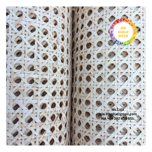 Rouleau de rotin naturel, couramment utilisé par les artisans pour la modernisation des armoires, la création de panneaux muraux et l'ajout de touches décoratives aux meubles. - Product Image 5