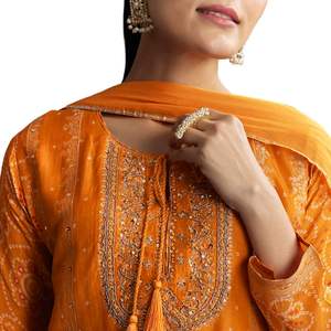 Costume Bandhani Palazo en soie orange clair avec broderie Vente en gros Vêtements ethniques pour femmes Usine de vêtements OEM Fournisseur en vrac Mode - Product Image 2