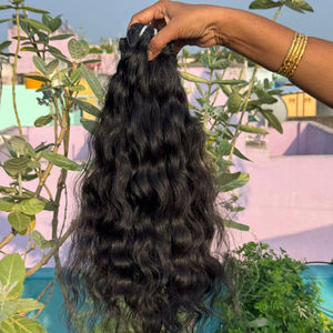 Fábrica al por mayor 100% Virgen ondulada India Raw Deep Wave Extensiones de cabello humano Color natural de los vendedores - Product Image 1