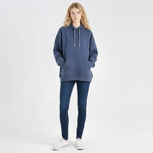 Sweat à capuche uni en coton personnalisé avec poche kangourou avant et grande capuche pour femmes - Product Image 1