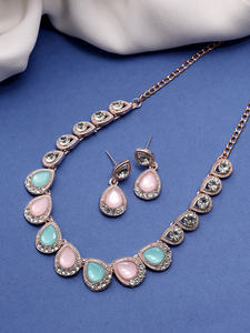 Conjunto de collares de menta de pétalo rosa - Product Image 2